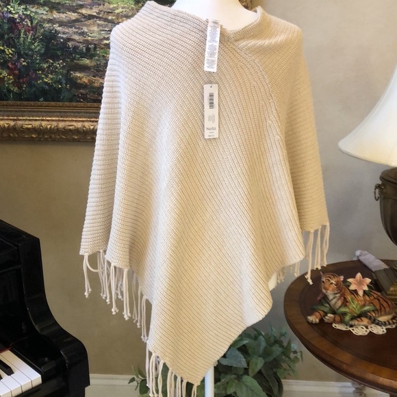 Chicos Lightweight Metallic Knit Fringed Poncho Neutral Color Gold Women OS NWT - Picture 7 of 17